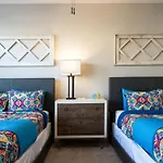Holiday home Charming Retreat Near Music Row & Vanderbilt *