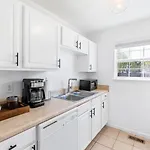 Perfect Sleep 20 Downtown 10 Queen Beds