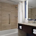 Airport Marriott 4*
