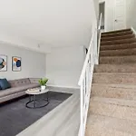 Apartment Brentwood U5 I Cozy & Comfy I 2bd I Free Parking *