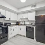 Brentwood U11 I Cozy & Comfy I 2bd I Free Parking Apartment