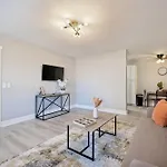 Apartment Brentwood C3 I Cozy & Comfy I 2bd I Free Parking