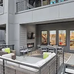 Holiday home New Modern Multi-level Pooltable & Rooftop Nashville