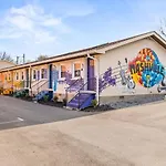 Barbie Dream - Near Restaurants, Coffee And Bar Holiday home *