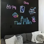 Apartment Vibrant Neon Near Restaurants, Coffee And Bars