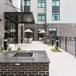 Hotel By Marriott Metro Center Nashville