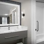 Hotel Homewood Airport 3*