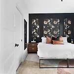 Holiday home The Camellia & The Bluestem - Two Four Bedroom Homes