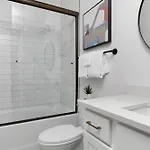 Holiday home The Camellia & The Bluestem - Two Four Bedroom Homes Nashville