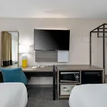 Comfort Downtown - Music Center Inn