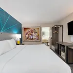 Inn Comfort Downtown - Music Center 4*