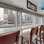Comfort Downtown - Music Center 4* Nashville