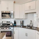 Funtastic 4 Bdr In The Nations Holiday home