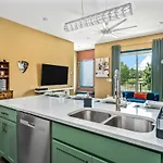 Holiday home Chic Oasis 2 Miles From Dt - Pool Table - B-dashy