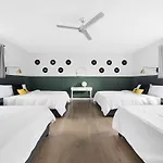 Chic Oasis 5 Mins To Broadway 8 Beds B-Nashy