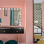 Diva Glam - Luxe - Dt 2miles - 8 Q Beds - Wow