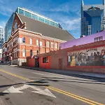 Myrtle One * Nashville