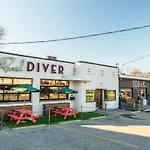 Hip East Music Food & Fun Nearby Holiday home