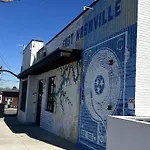 Hip East Music Food & Fun Nearby Holiday home *