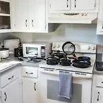 Holiday home Hip East Music Food & Fun Nearby *