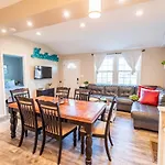 7 Min Drive To Broadway- Walkable Neighborhood Holiday home Nashville