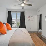 Mid-Century Charm In Midtown Nashville