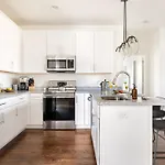 Hart Suite Buyout 4 By Avantstay Two Town House Buyout W Modern Amenities In Nashville