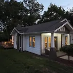 East Nash Cottage W Hot Tub 17 Mi To Downtown