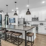 Holiday home Johnny And June House - Walk To Bars Quick Uber To Downtown