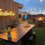 Holiday home Johnny And June House - Walk To Bars Quick Uber To Downtown