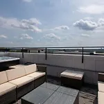 Side-By-Side Homes With Hot Tubs - Sleeps Over 20 Guests