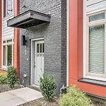 Spacious Nashville Home Sleeps 12 Rooftop Lounge