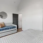 Nashville Charmer - Private Rooftop - Sleeps 14