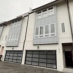 Large Full Home - 10 Min Broadway 16Ppl 10 Beds