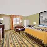 Super 8 By Wyndham Hermitage Nashville