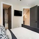 Brand New Elegance Rooftop Views Of *