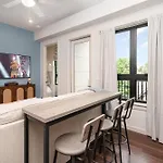 Harmony Outpost-Pool & Gym-4 Mins To Broadway