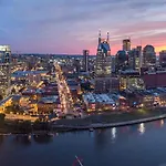 Comfy Family Retreat For 4 In Dt Walk To Broadway Nashville