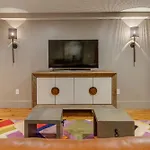 Comfy Family Retreat For 4 In Dt Walk To Broadway * Nashville