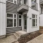 Trendy 3 Bdr For 8 Heart Of Nash Near 5 Points