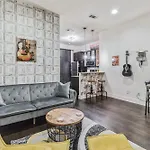 Dream In Desirable West End