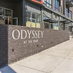 West End Getaway For 5 With Pool