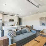 Gorgeous Apt For 8 With Rooftop & Gym Near Dt