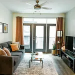 Modern Germantown - Walkable, Quiet &