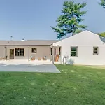 Nashville\'S Music City House, Dolly Approved!