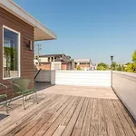 12 South Charmer 3 Bedroom With Rooftop Patio