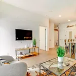 Illume 223 Apartment *