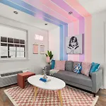 The Swiftie Taylor Themed Oasis In Midtown Apartment *