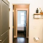 Modern Germantown - Walkable, Quiet & Apartment