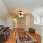 Villa Huge For Groups Near Downtown Nashville